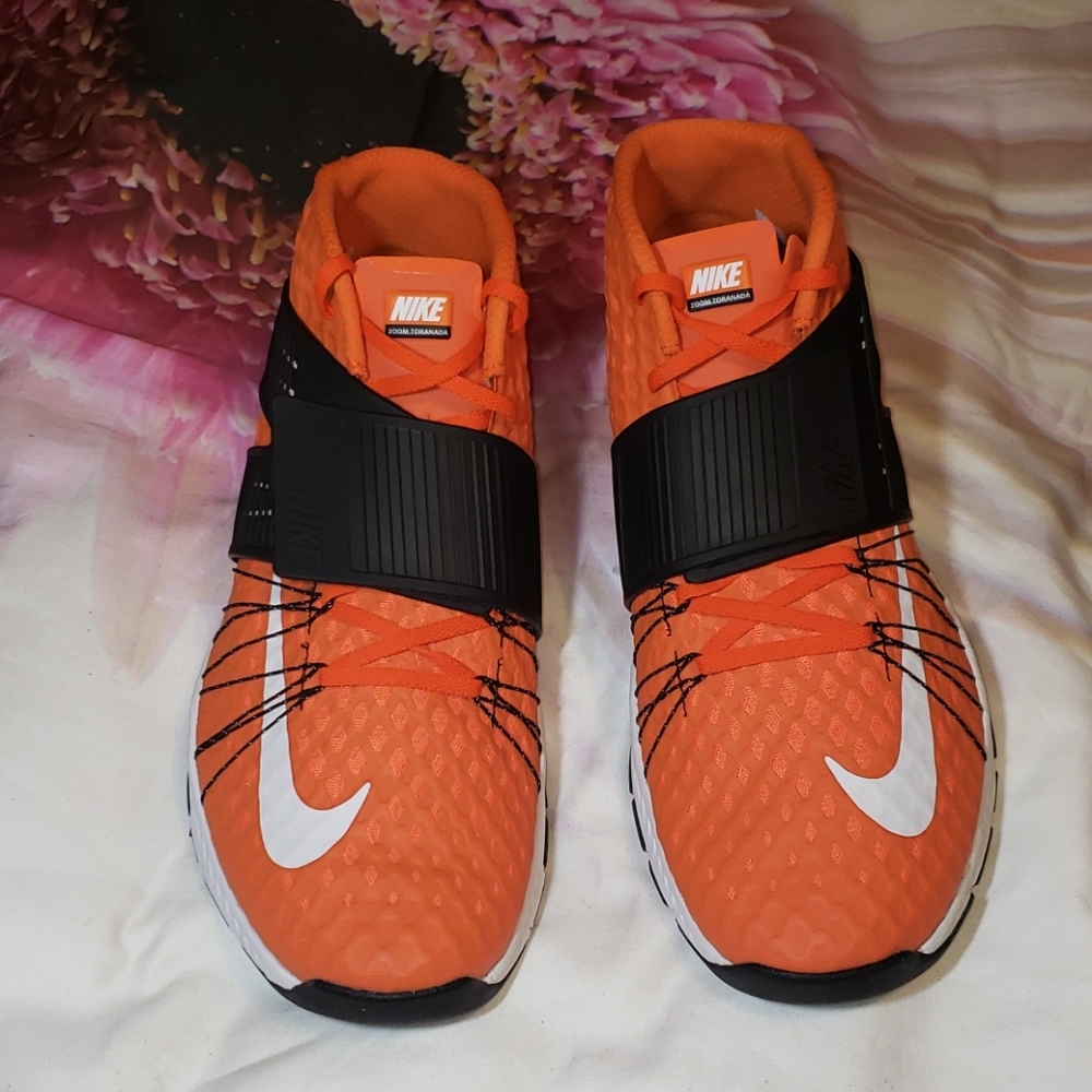 Nike Zoom Train Toranada (NWOT).